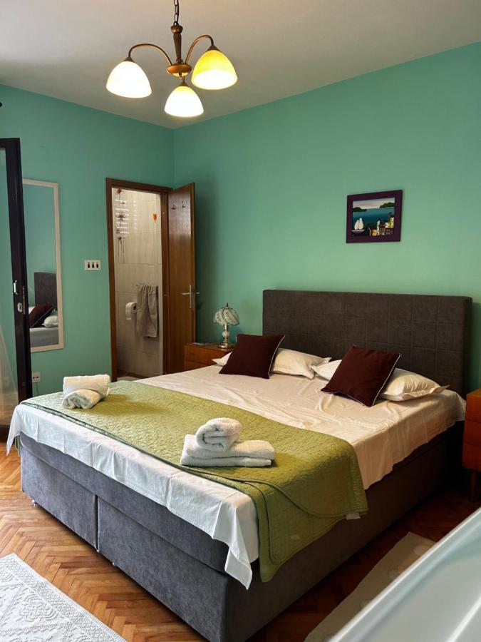 Soba Za Odmor Nika Hotel Kaštela Kültér fotó